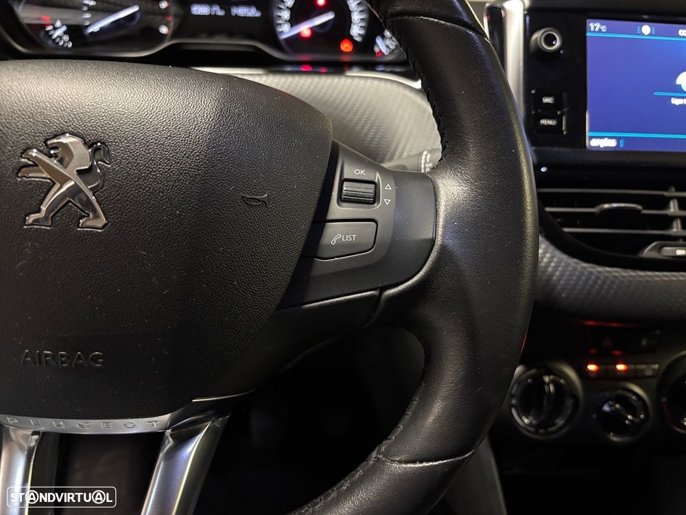 Peugeot 2008 1.5 BlueHDi Signature - 9