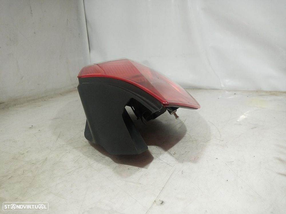 FAROLIM TRASEIRO ESQUERDO RENAULT GRAND SCÉNIC II 2003 -8200127704E - 7