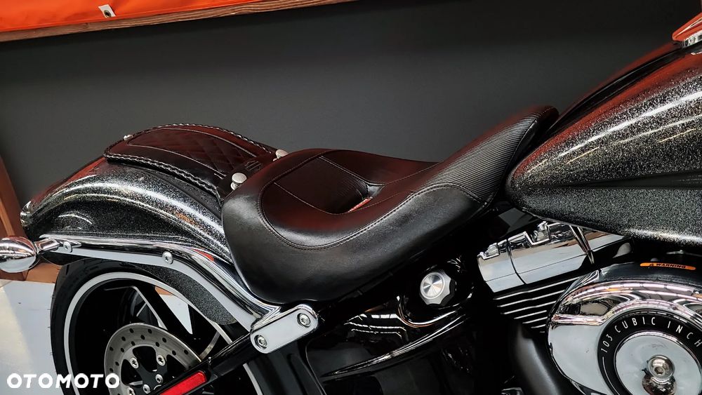 Harley-Davidson FXSB Breakout - 32
