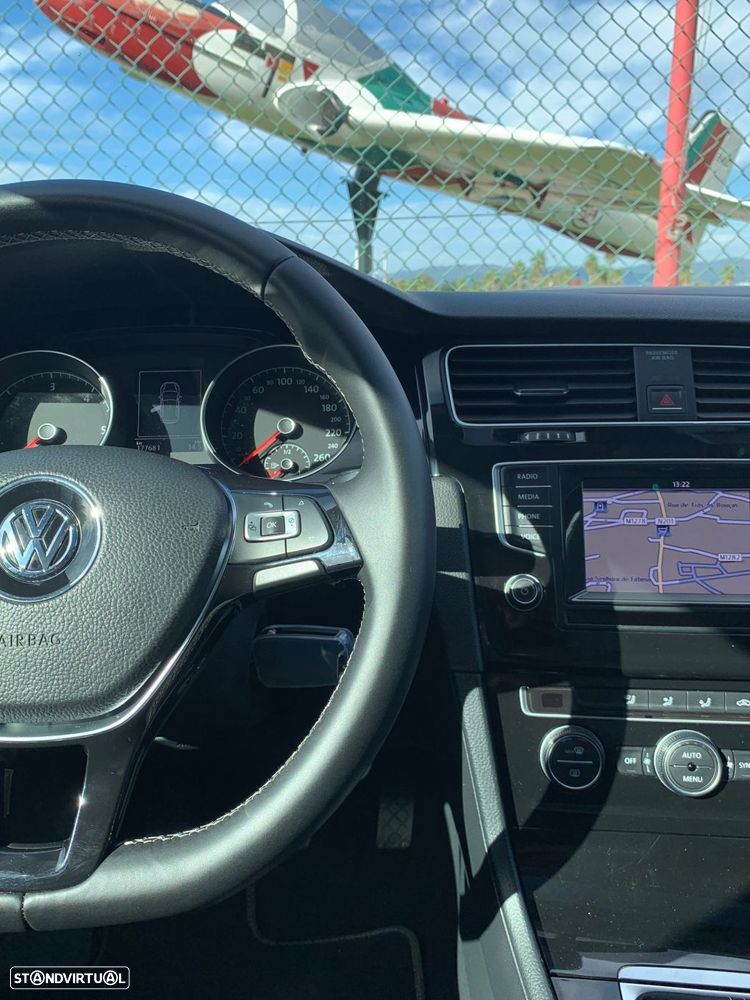 VW Golf 1.6 TDi R-Line - 36