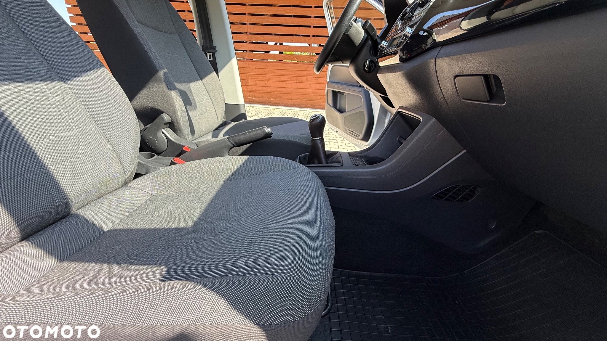 Volkswagen up! (BlueMotion Technology) high - 36