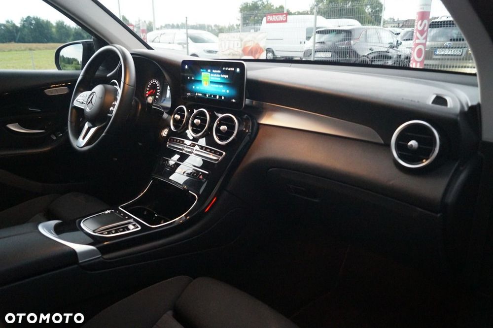 Mercedes-Benz GLC - 17