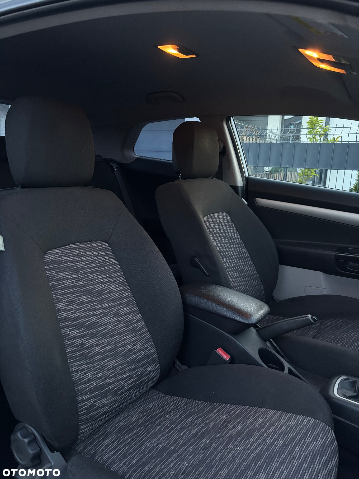 Kia Ceed - 12