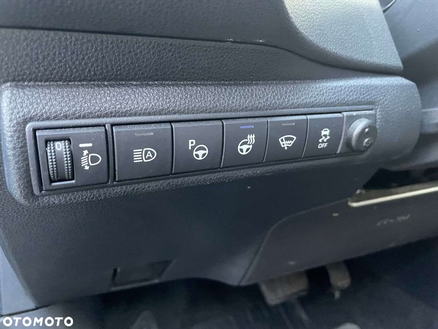 Toyota Corolla - 17