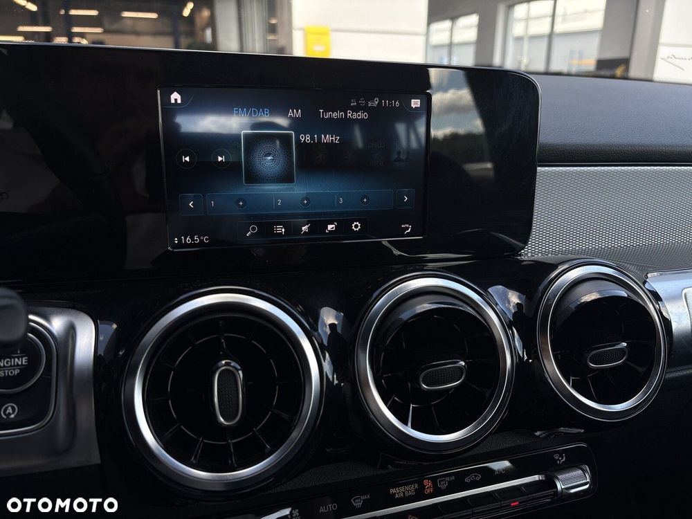 Mercedes-Benz GLB 200 7G-DCT - 20