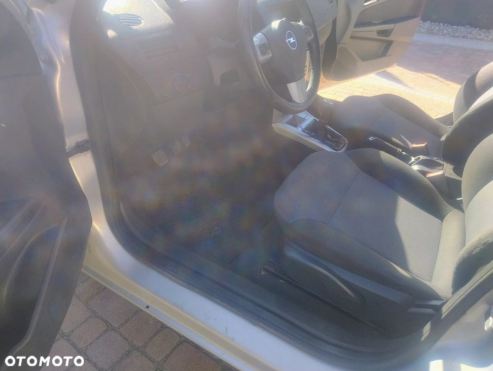 Opel Astra - 11