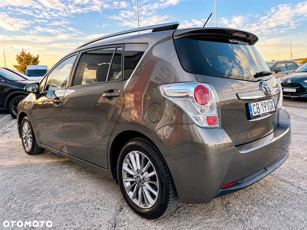Toyota Verso 1.8 Business Edition 7os MS - 17