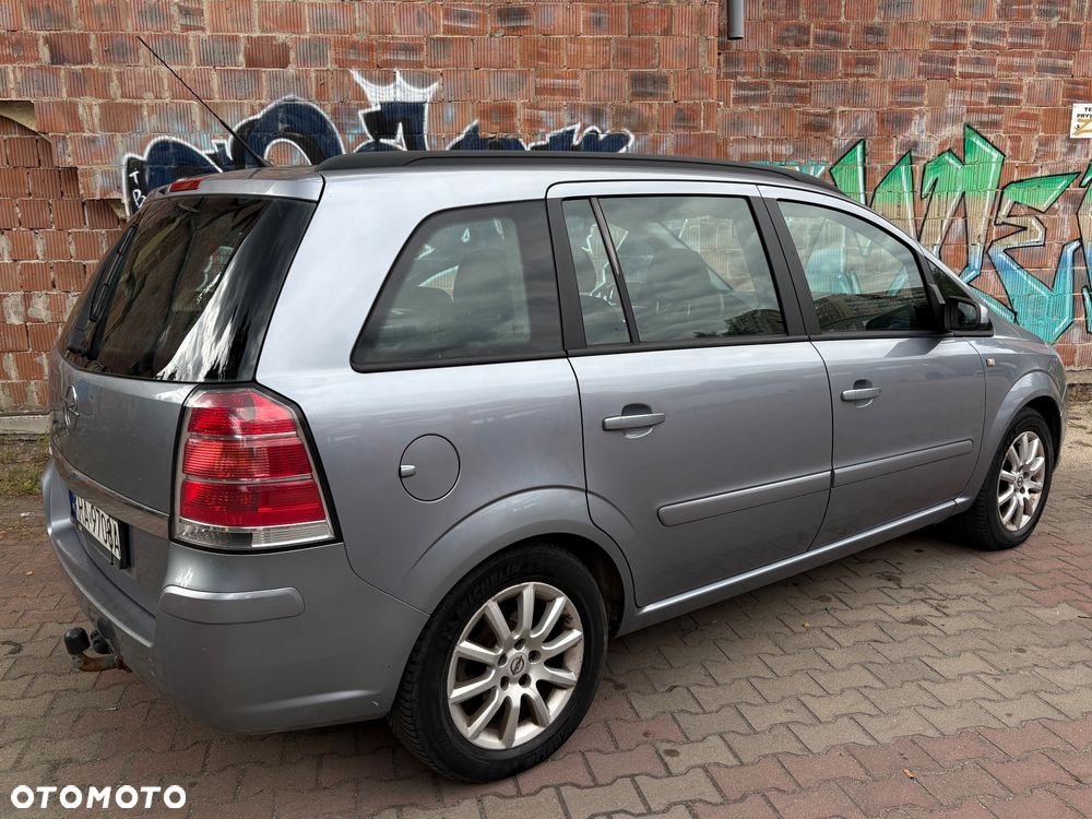 Opel Zafira 1.6 - 11