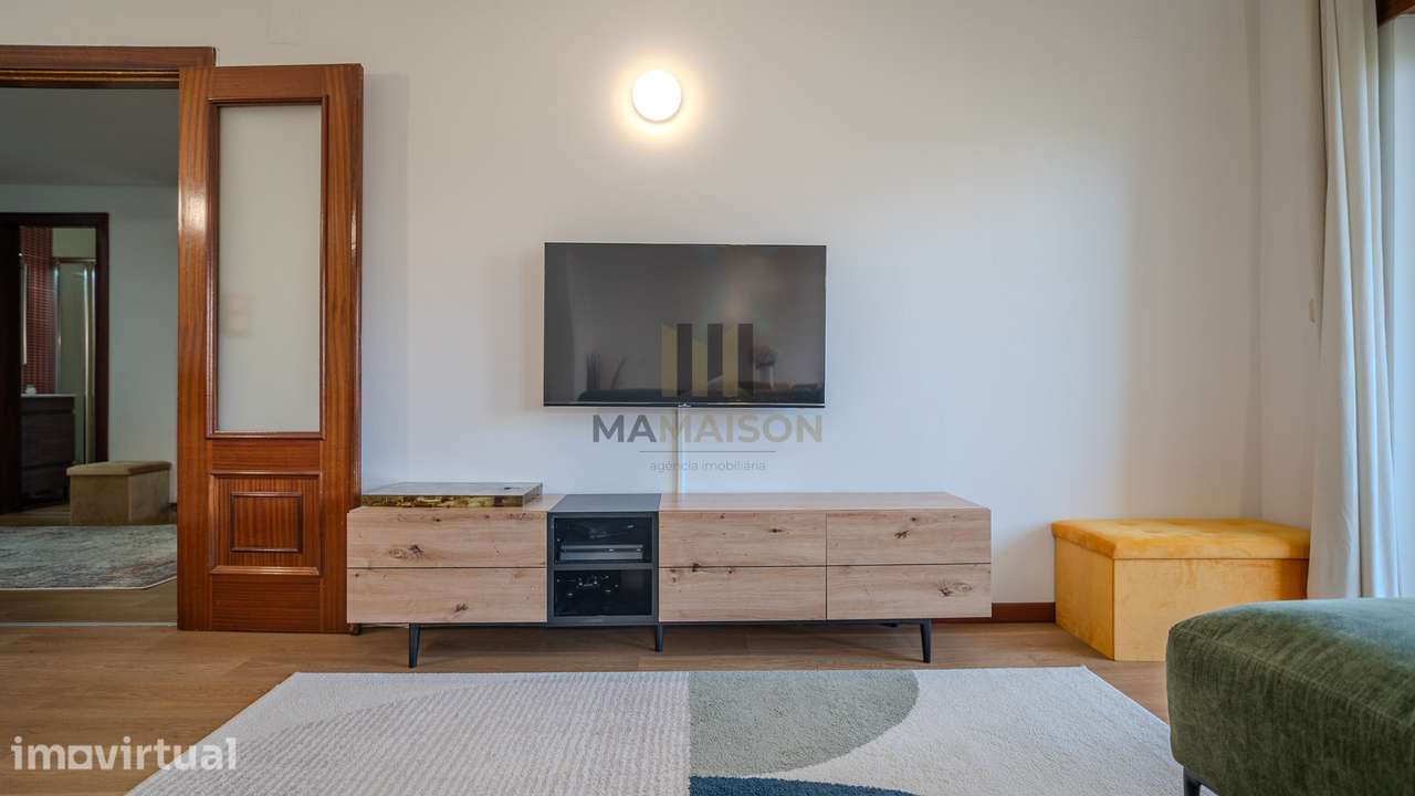 Apartamento T3 | Remodelado | Garagem Box - Grande imagem: 3/27