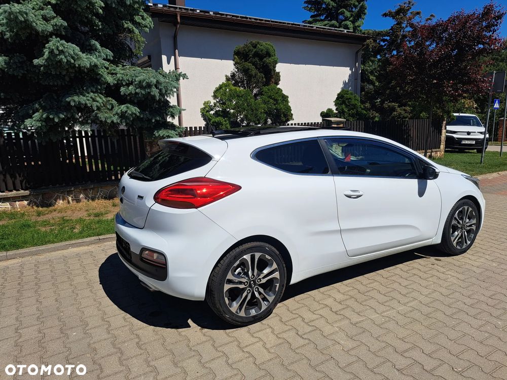 Kia ProCeed 1.6 CRDi 128 Edition 7 - 17