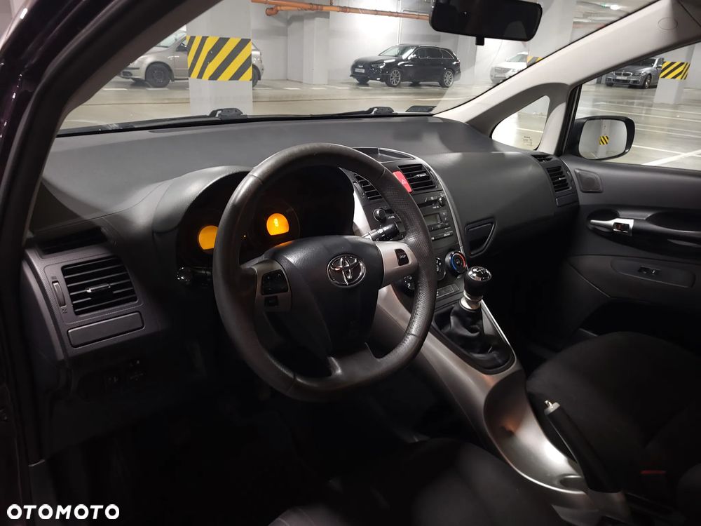 Toyota Auris 1.33 VVT-i Terra - 5