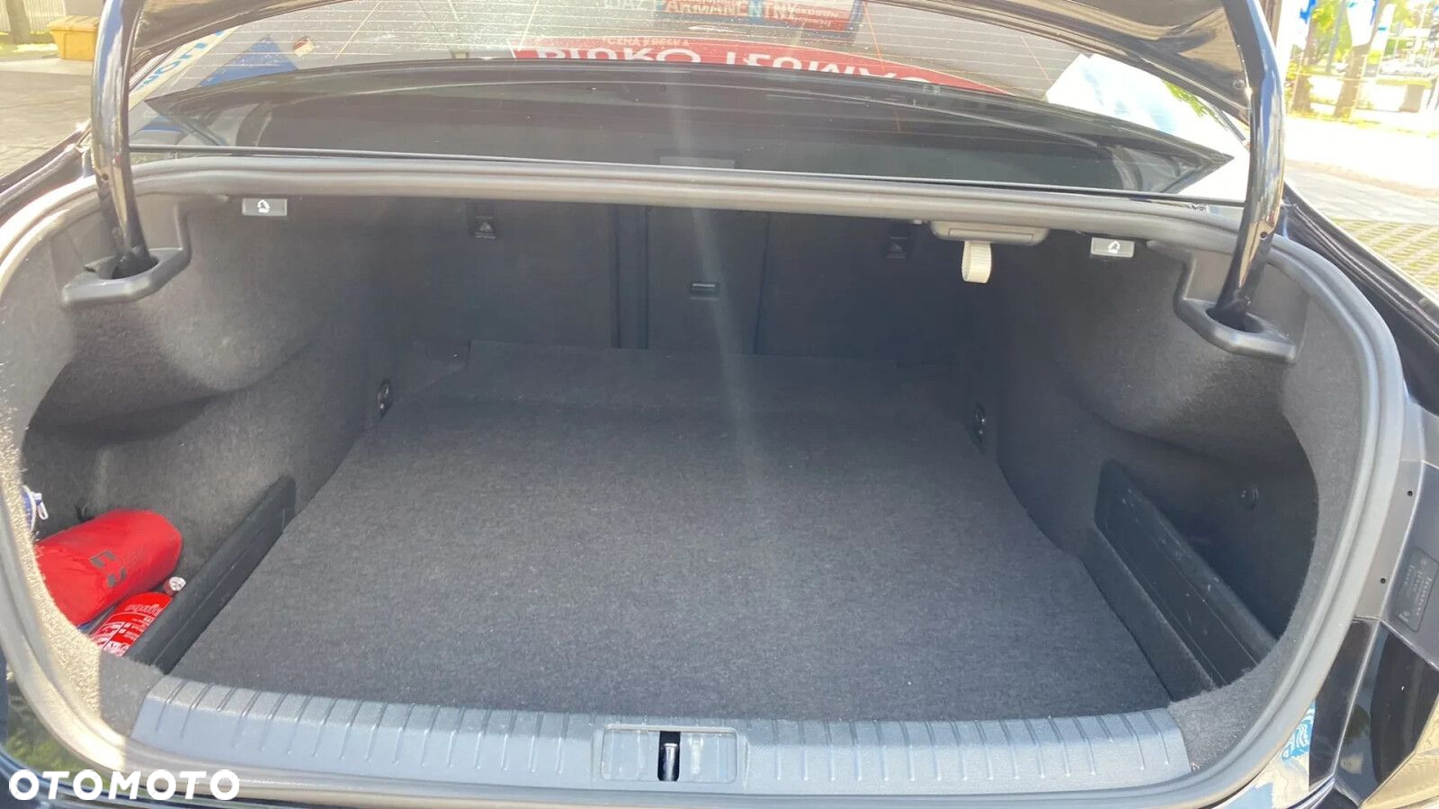 Volkswagen Passat - 38