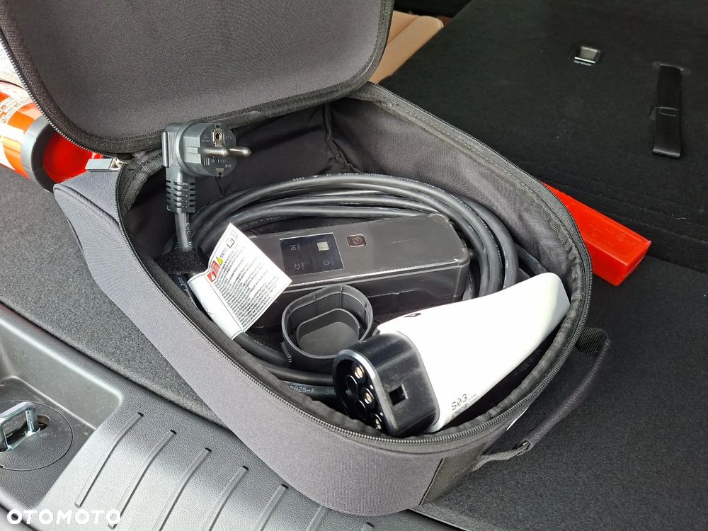 Hyundai Santa Fe 1.6 T-GDI PHEV Platinum 4WD 7os - 26