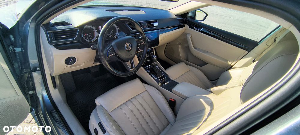 Skoda Superb 2.0 TSI 4x4 L&K DSG - 10