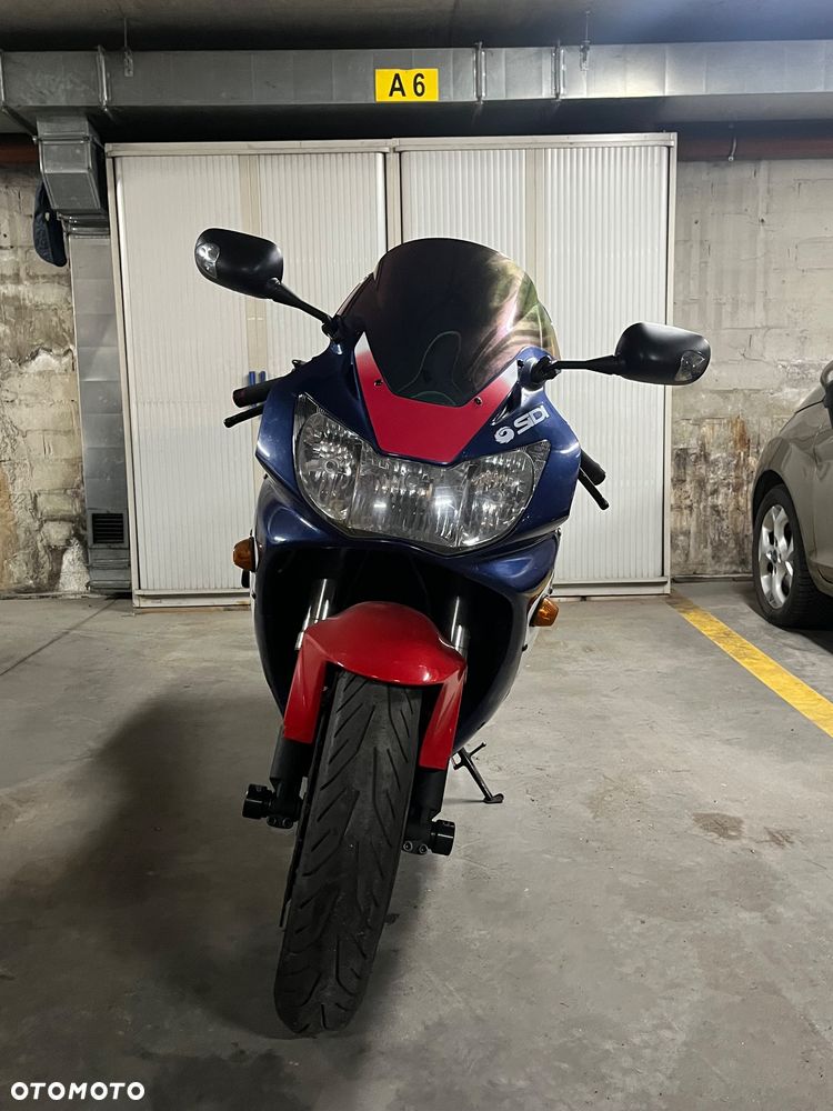 Honda CBR - 3