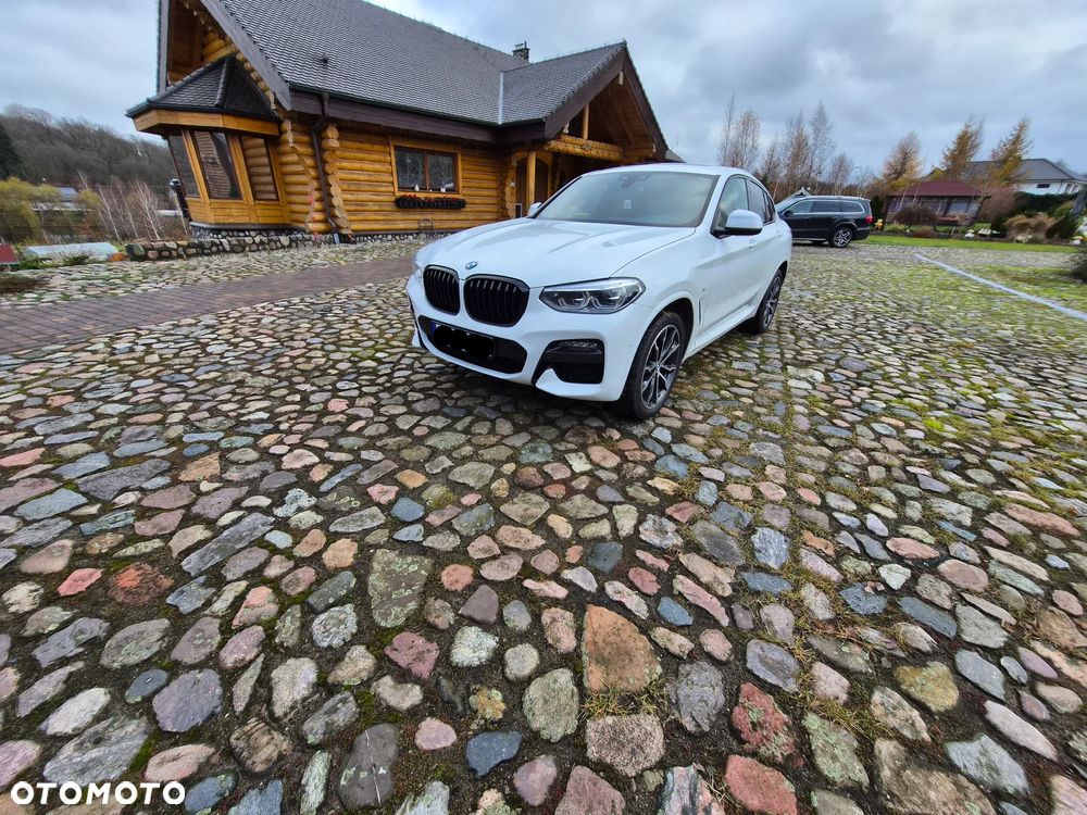 BMW X4 xDrive20d sport - 1