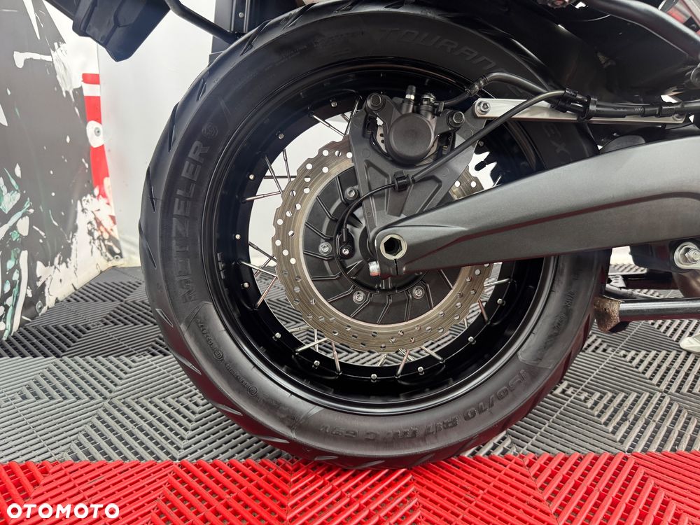 Yamaha Super Tenere - 29