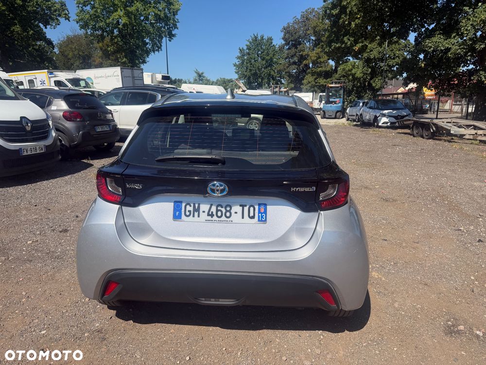 Toyota Yaris - 5