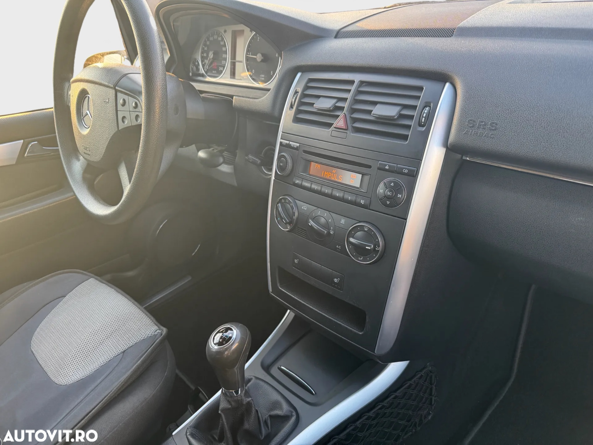 Mercedes-Benz B 180 CDI - 8