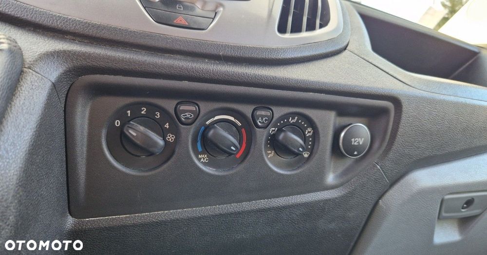 Ford Transit - 10
