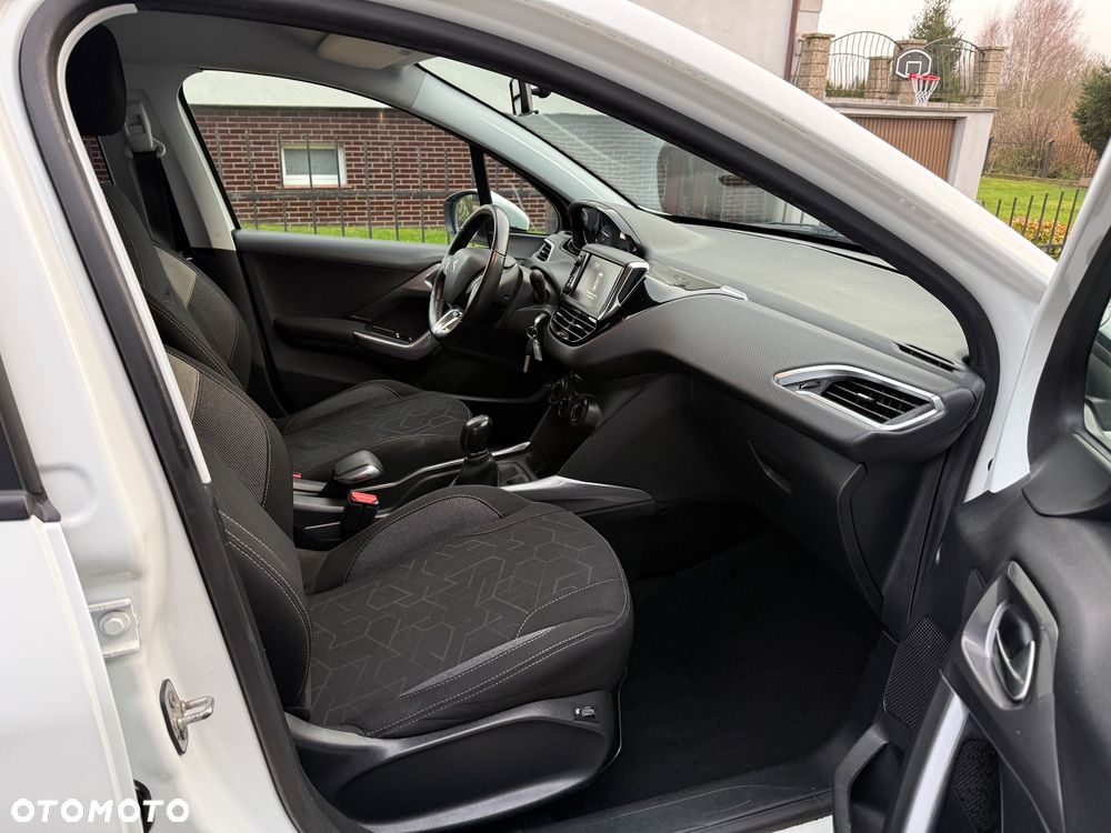 Peugeot 2008 BlueHDi 100 STOP & START Active - 14