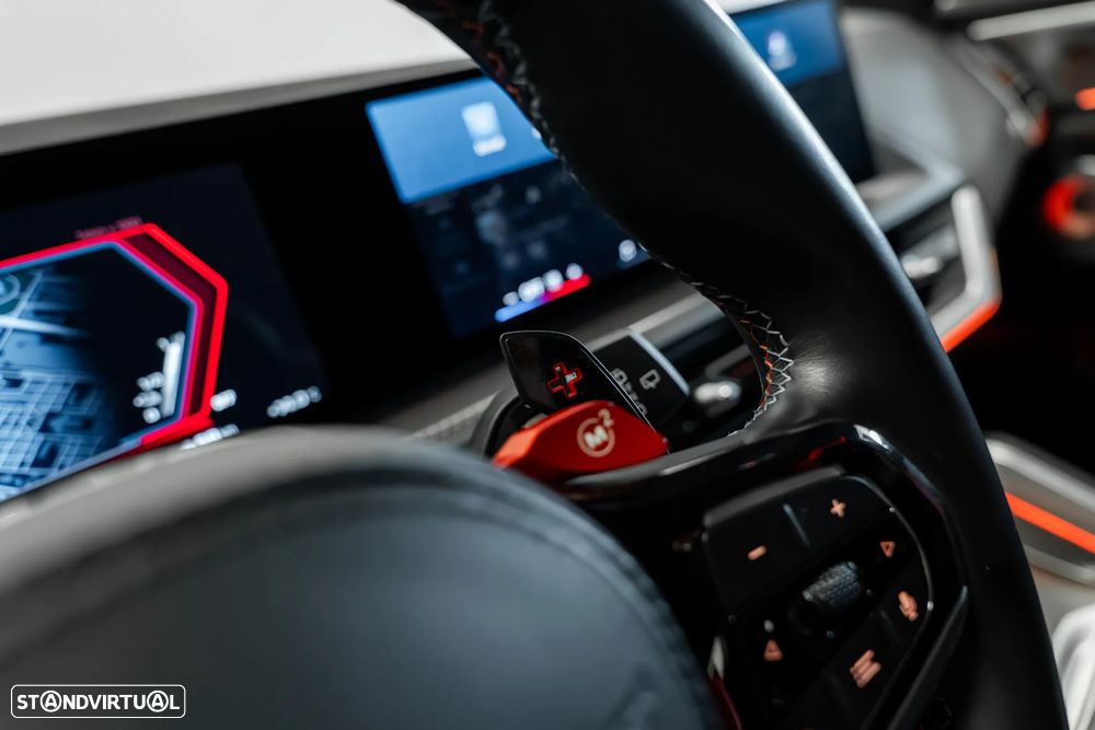 BMW XM Label Red - 34