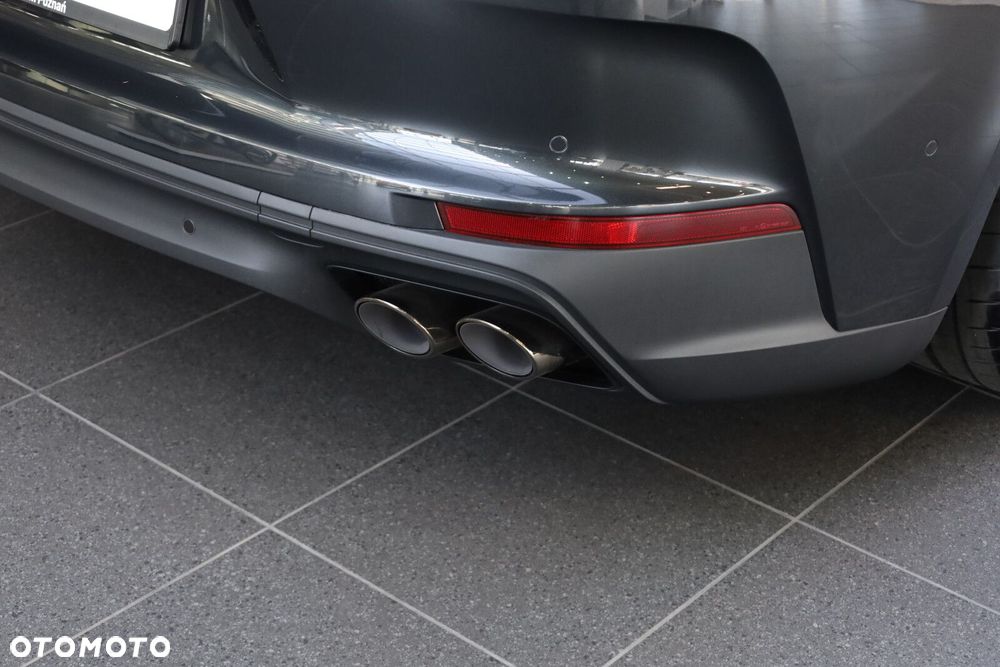 Porsche Panamera - 22