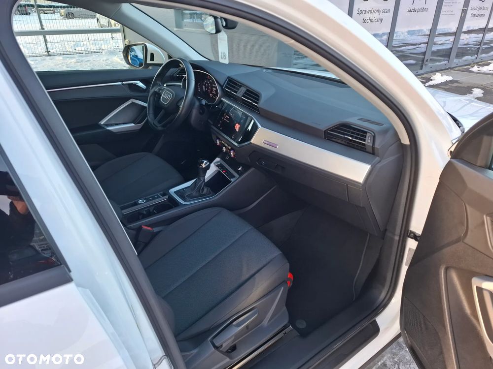 Audi Q3 35 TFSI S tronic - 8