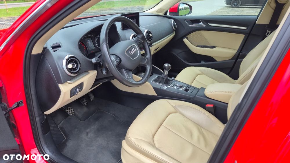 Audi A3 Sportback 1.8 TFSI Attraction - 7