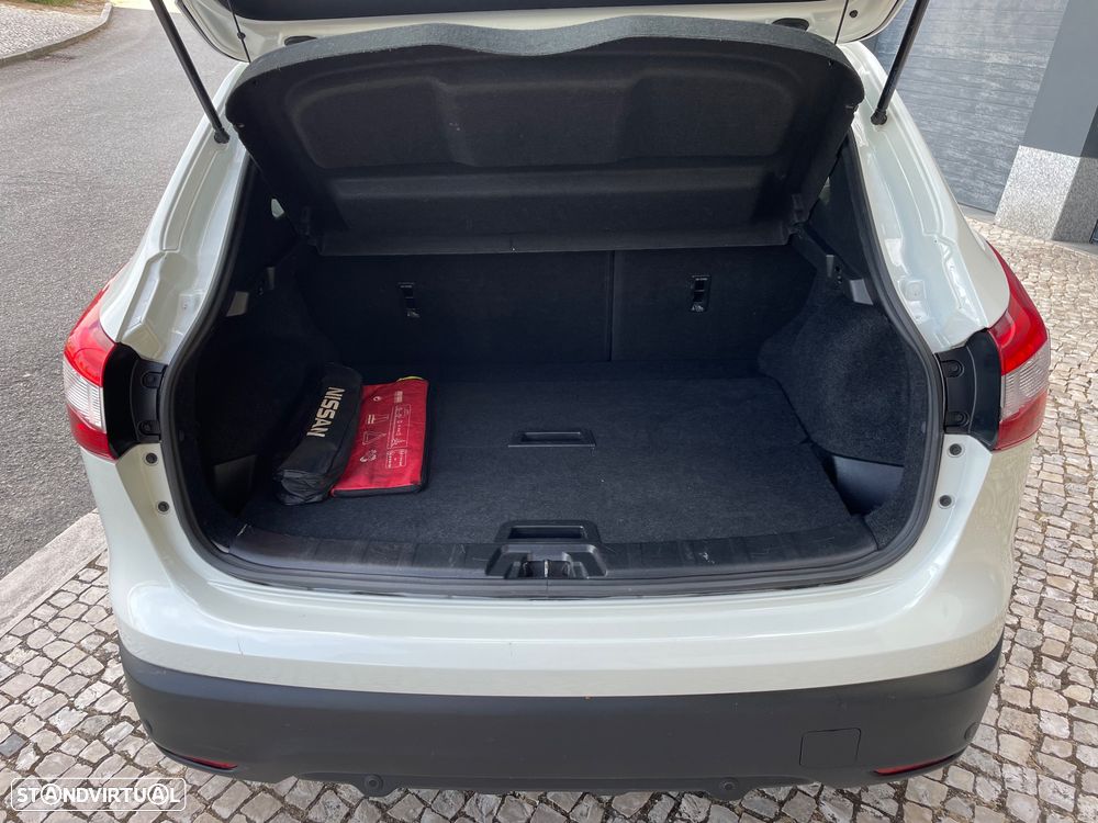 Nissan Qashqai 1.6 dCi Xtronic ACENTA - 10