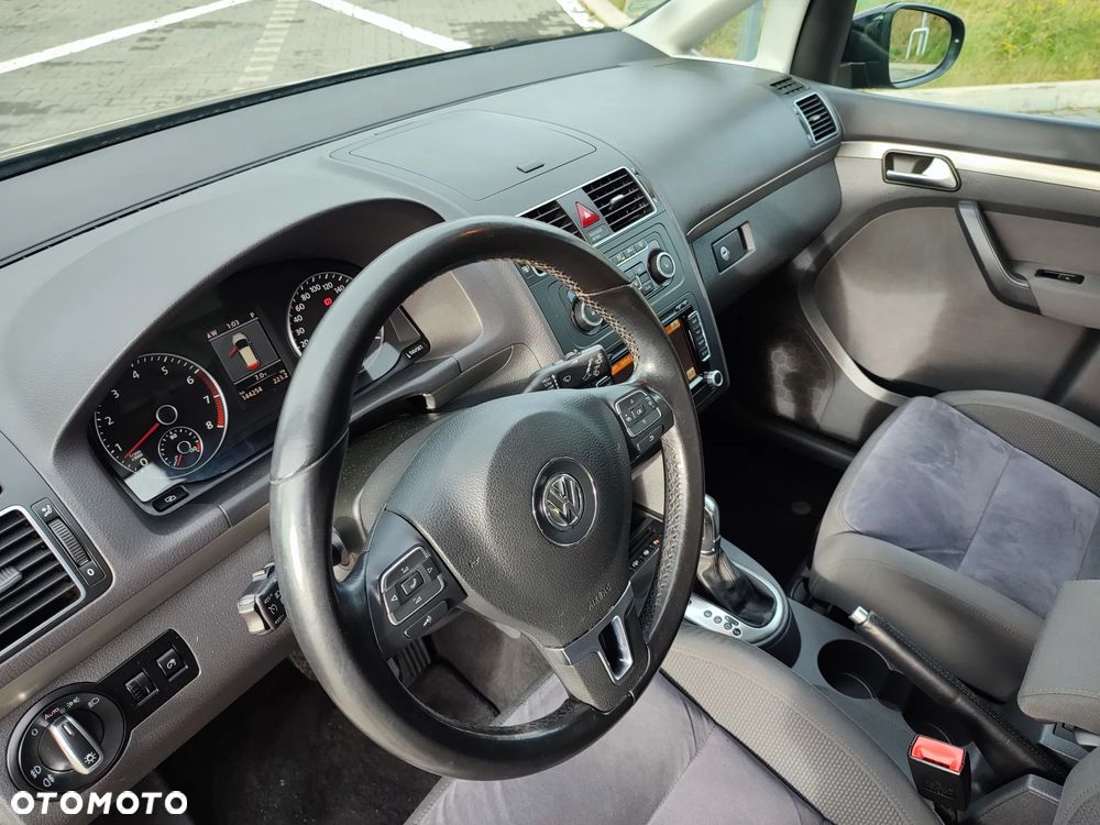 Volkswagen Touran 1.4 TSI DSG Highline - 13