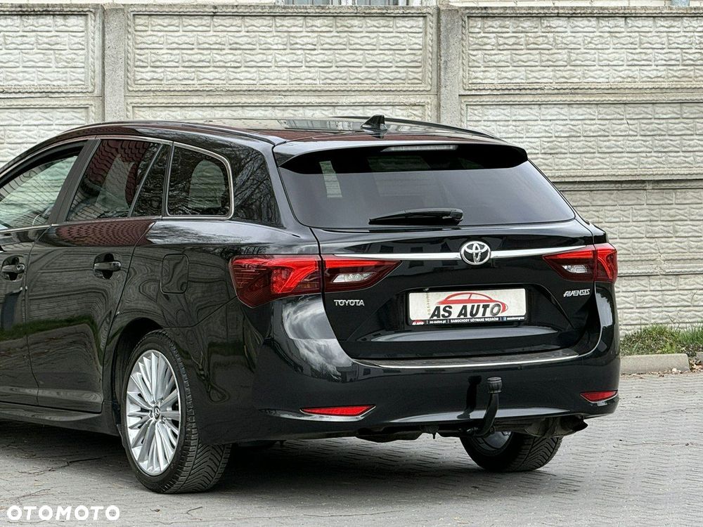 Toyota Avensis 1.8 Premium - 40