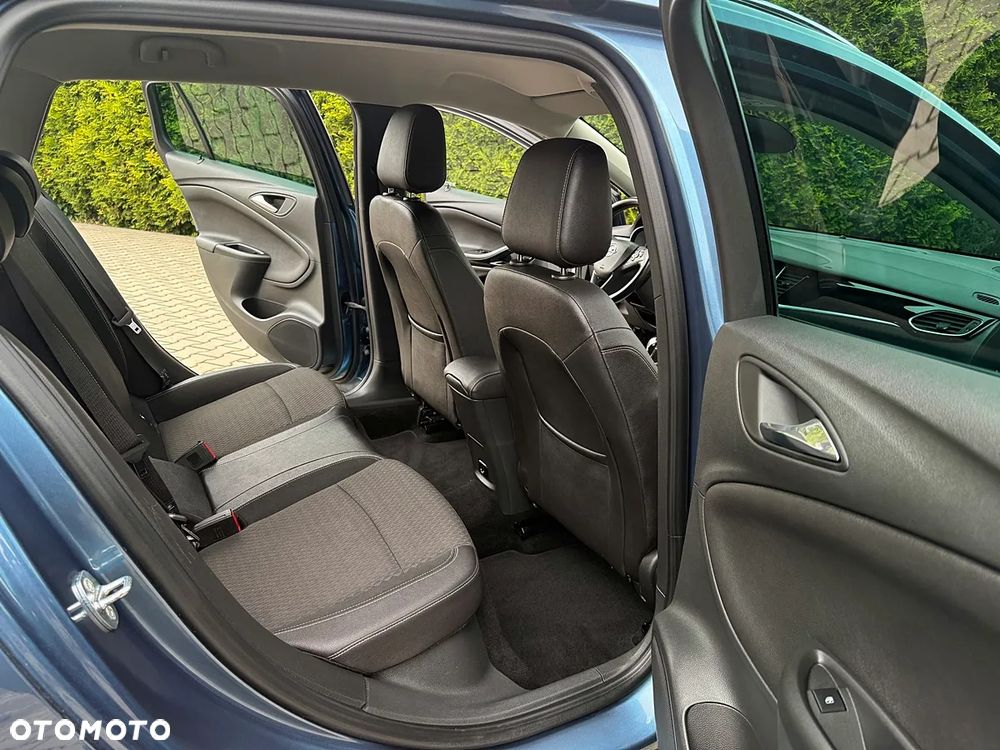 Opel Astra 1.6 D (CDTI) Start/Stop Innovation - 21