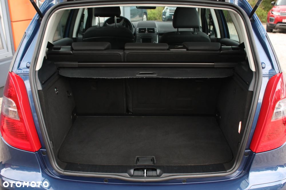 Mercedes-Benz Klasa A 180 BlueEFFICIENCY Elegance - 5