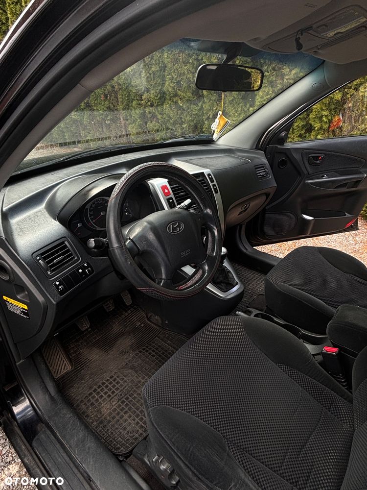 Hyundai Tucson 2.0 CRDi VGT 2WD GLS - 11