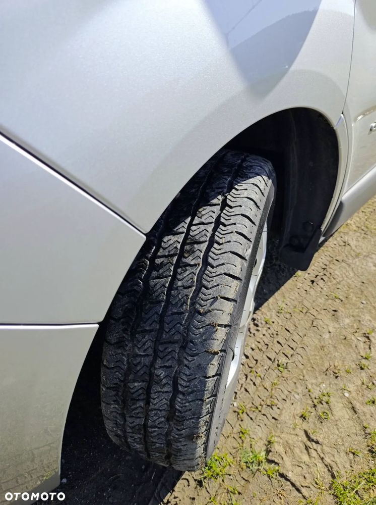 Renault Trafic Grand Passenger Expression - 14