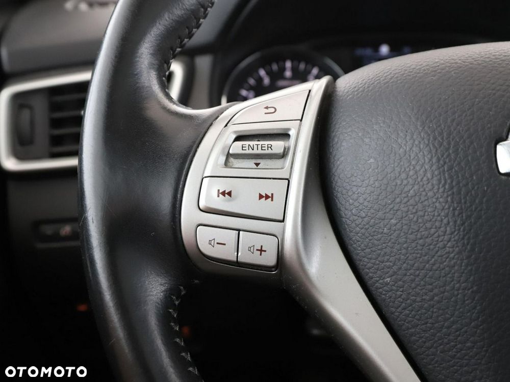 Nissan Qashqai 1.6 DIG-T N-Connecta - 31
