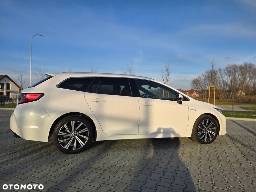 Toyota Corolla 2.0 Hybrid Comfort - 36