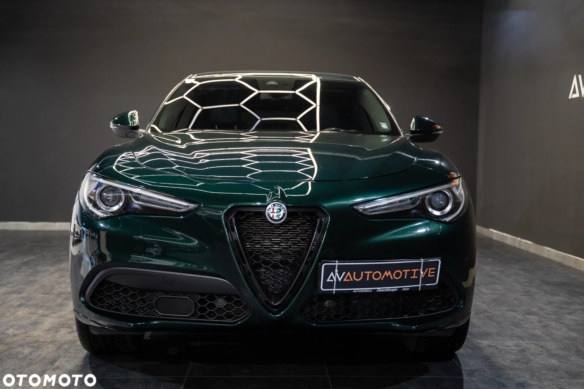 Alfa Romeo Stelvio 2.0 Turbo 16V AT8-Q4 Veloce - 3