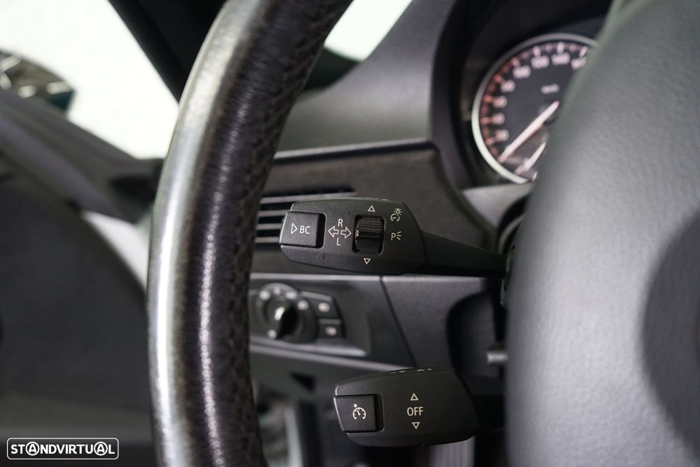 BMW 320 d Coupe Auto - 26