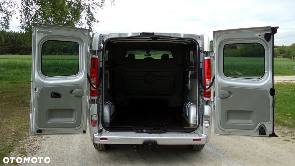 Opel VIVARO 2.5 150KM * LONG * BRYGADÓWKA ! NISKI PRZEBIEG ! - 24