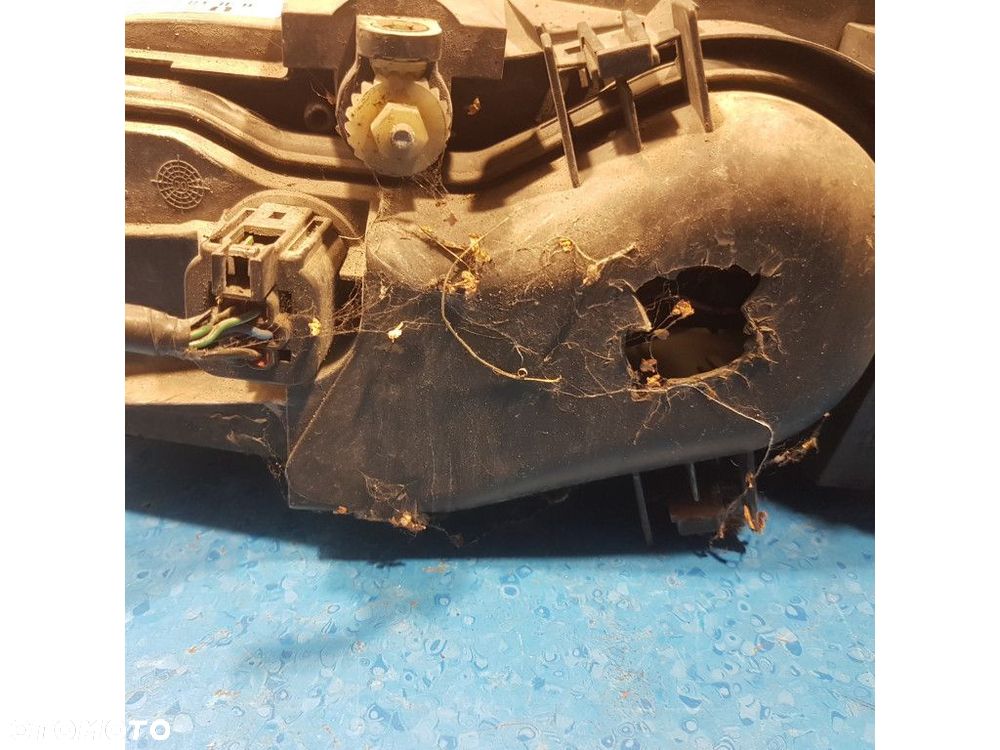 FORD MONDEO III REFLEKTOR PRAWY - 3