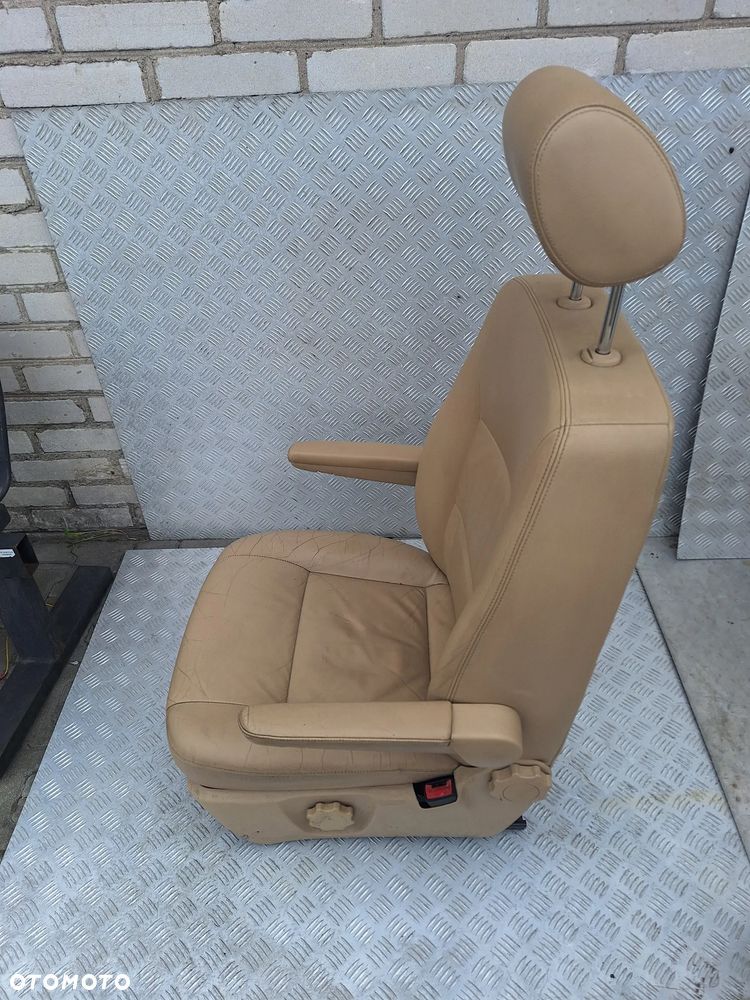 FOTEL LEWY PRAWY PRZÓD KIEROWCY SKÓRA SKÓRZANY PODŁOKIETNIKI VW TRANSPORTER T5 MULTIVAN CARAVELLE - 6