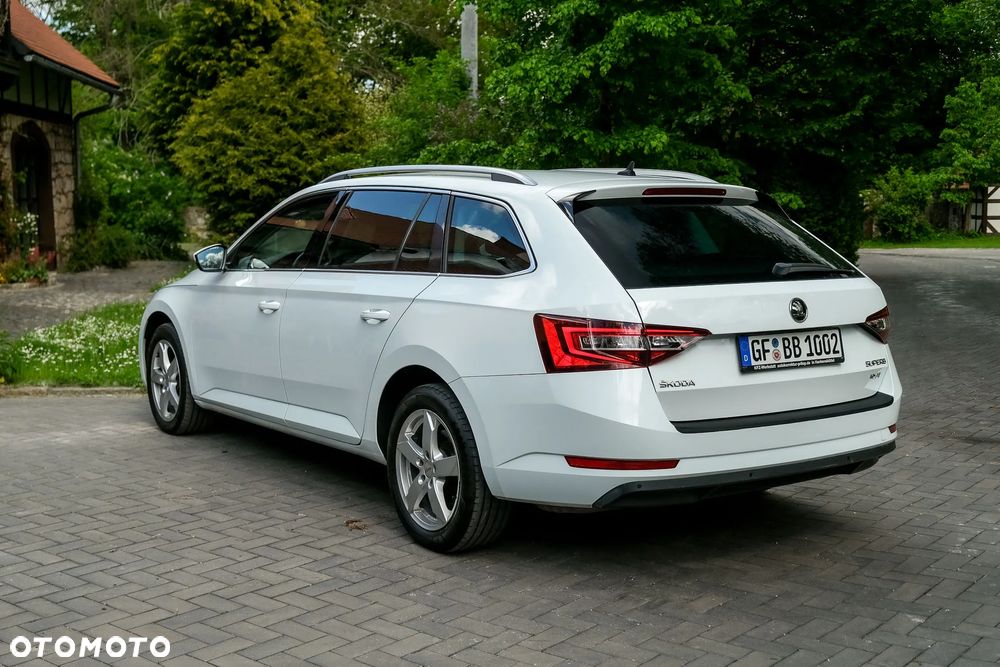 Skoda Superb 2.0 TDI 4x4 DSG Style - 12