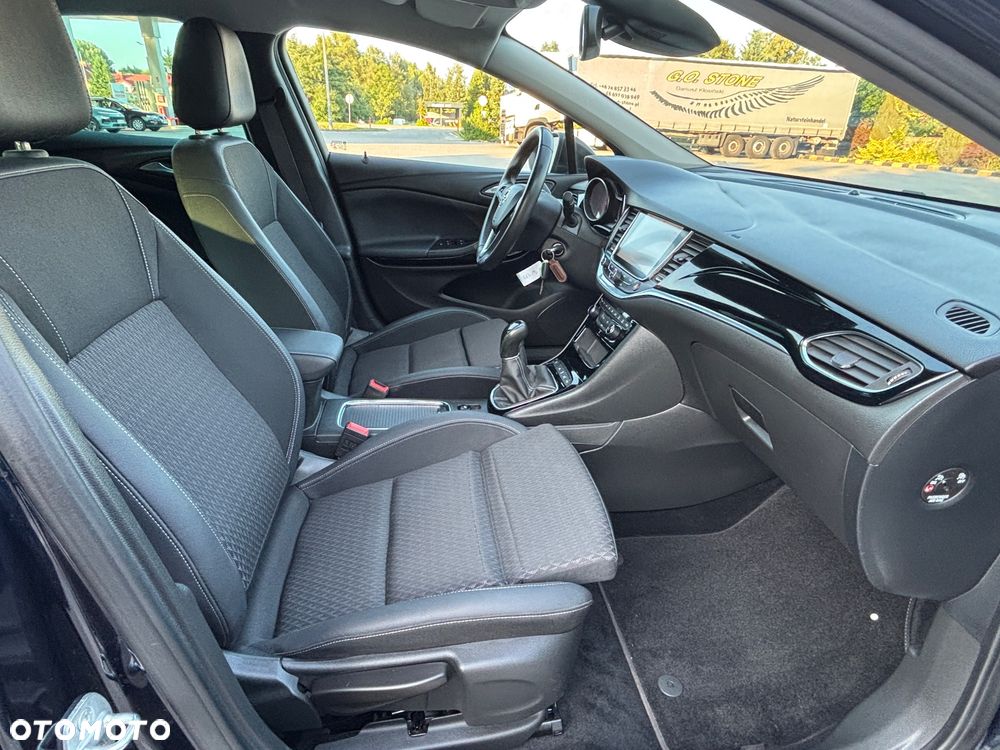 Opel Astra - 33