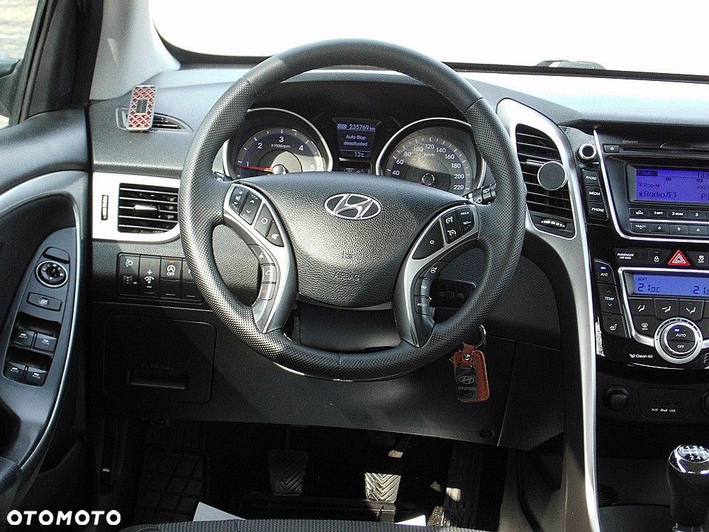 Hyundai i30 1.6 CRDi Fifa World Cup Edition - 29