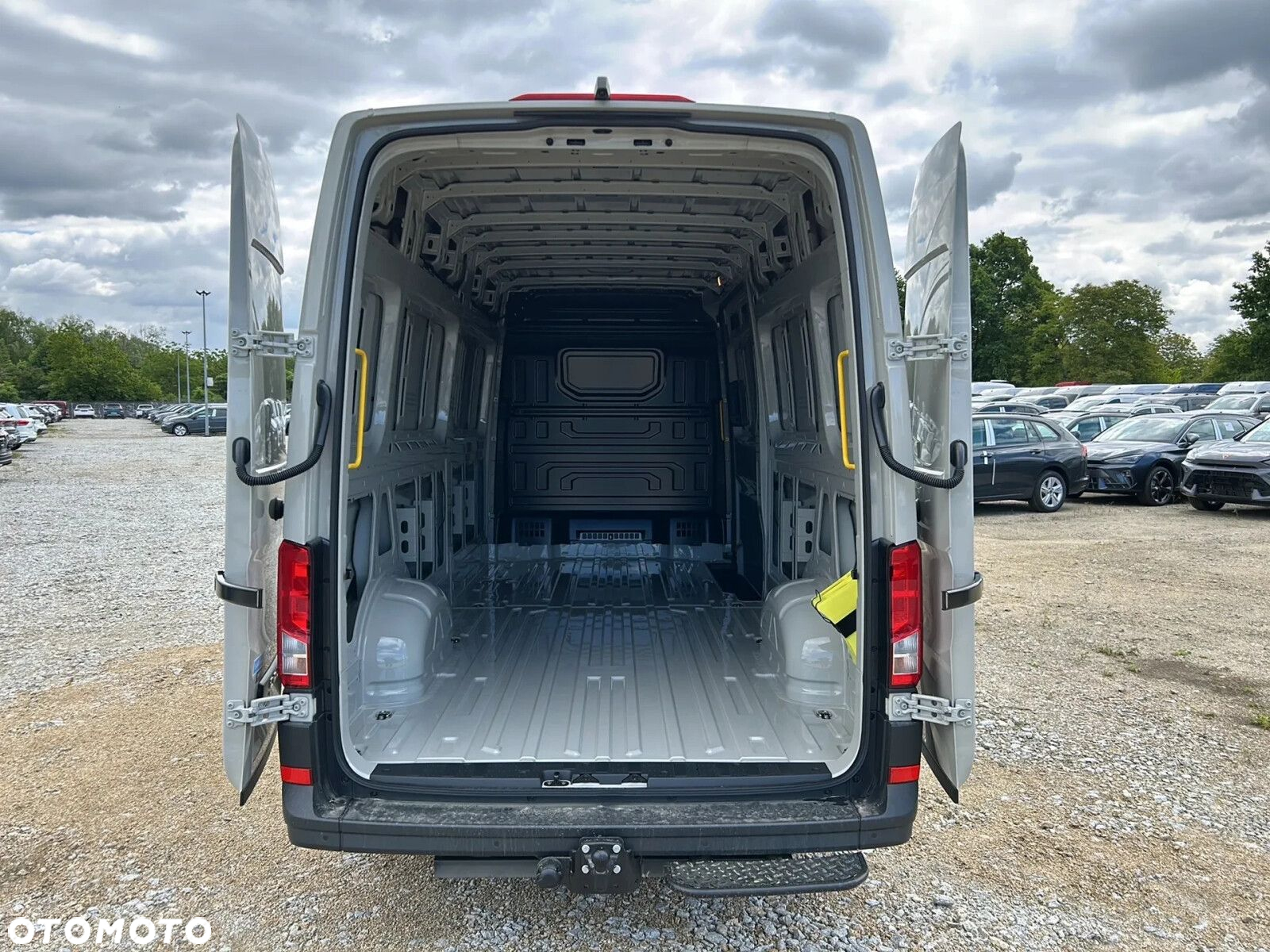 Volkswagen Crafter 35 Furgon L4H3, 2.0BiTDI 177KM, 4490mm, Wysoki dach, r.o. 4490 - 11