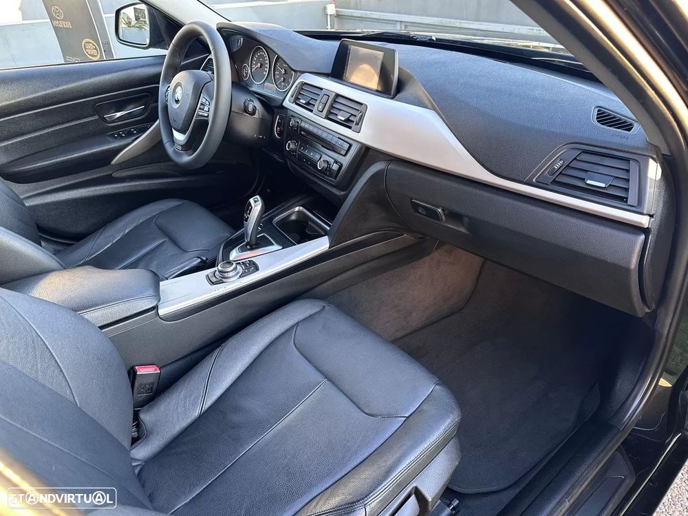 BMW 318 d Aut. Sport Line - 44