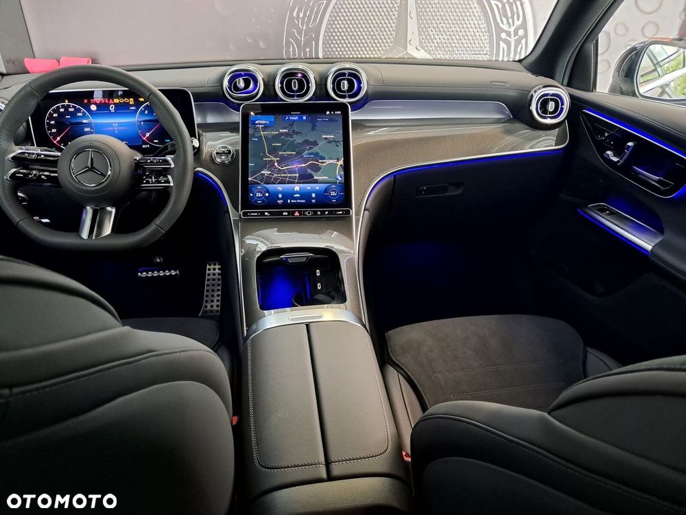Mercedes-Benz GLC - 31