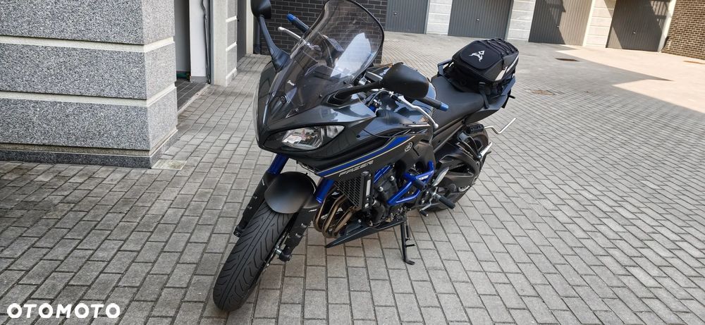 Yamaha FZ8 - 1